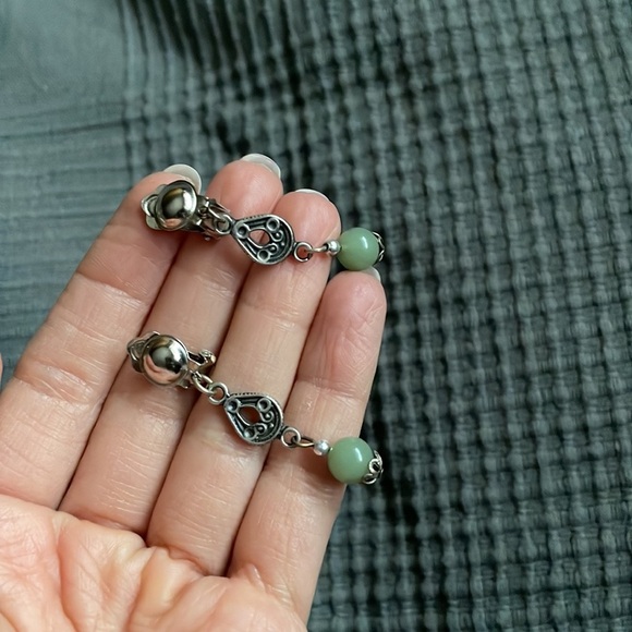 Royal Silver earrings so unique and beautiful looks fabulously - Picture 2 of 2